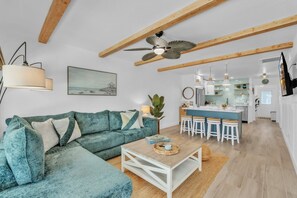 Villa, 2 Bedrooms | Living area