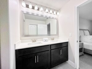 Casa, 6 habitaciones | Baño | Toallas 