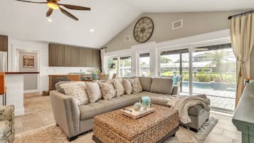 House, 3 Bedrooms | Living area | Smart TV, streaming services