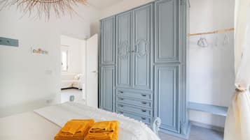 2 camere, una scrivania, ferro/asse da stiro, Wi-Fi gratuito