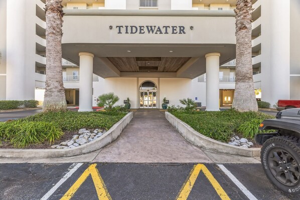 Condo, 3 Bedrooms | Exterior