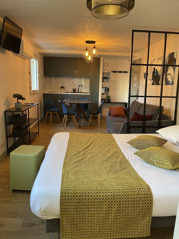 1 bedroom, WiFi, bed sheets - Appartement 223 Moderne Gris (Saint-Germain-lès-Corbeil)