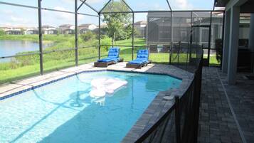 House, 6 Bedrooms | Pool