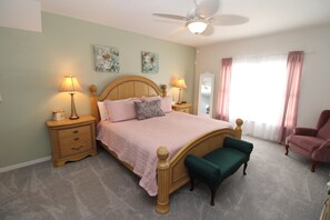 5 Schlafzimmer, Bügeleisen/Bügelbrett, WLAN, Bettwäsche