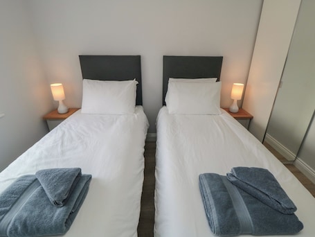 Cottage | 3 bedrooms, individually decorated, individually furnished, free WiFi
