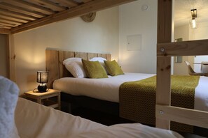 1 bedroom, WiFi, bed sheets