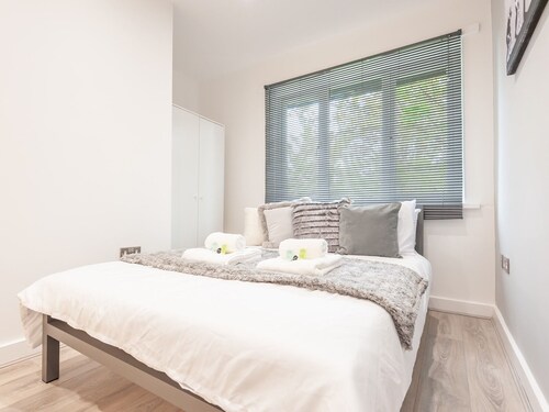 Spacious Retreat near city centre - Pass the Keys