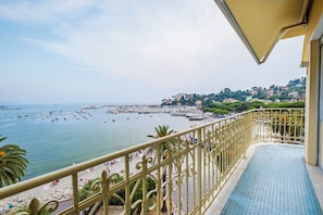 Suite, 1 Queen Bed with Sofa bed, Non Smoking, Sea View | Terrace/patio - Rosabianca Boutique Hotel (Rapallo)