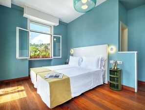 Deluxe Room | Minibar, in-room safe, individually furnished, blackout drapes - Rosabianca Boutique Hotel (Rapallo)