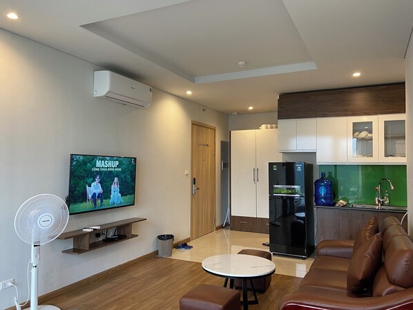 TV - Halong Apartment Hotel (Thành phố Hạ Long)