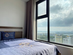 1 bedroom, iron/ironing board, WiFi, bed sheets - Halong Apartment Hotel (Thành phố Hạ Long)