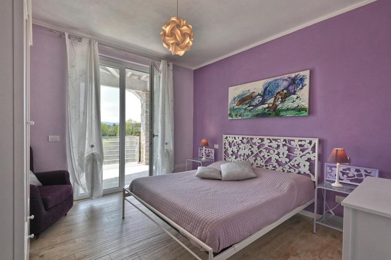 4 Schlafzimmer, Schreibtisch, Bügeleisen/Bügelbrett, Reisekinderbett