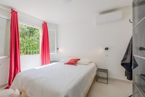 4 Schlafzimmer, Bügeleisen/Bügelbrett, kostenloses WLAN