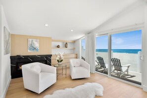 TV, fireplace - 817O - Oceanfront Pura Vida   (Oxnard)