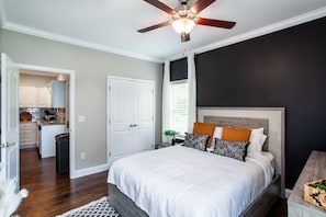 2 bedrooms, desk, iron/ironing board, free WiFi