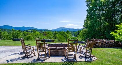 Elegant End Condo -Fireplace & Community Amenities