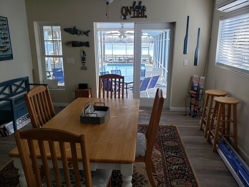 Dunnellon Pool House on Tiger Lake  Near Rainbow River State Park & Tubing