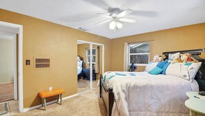 2 Schlafzimmer, Bügeleisen/Bügelbrett, WLAN, Bettwäsche