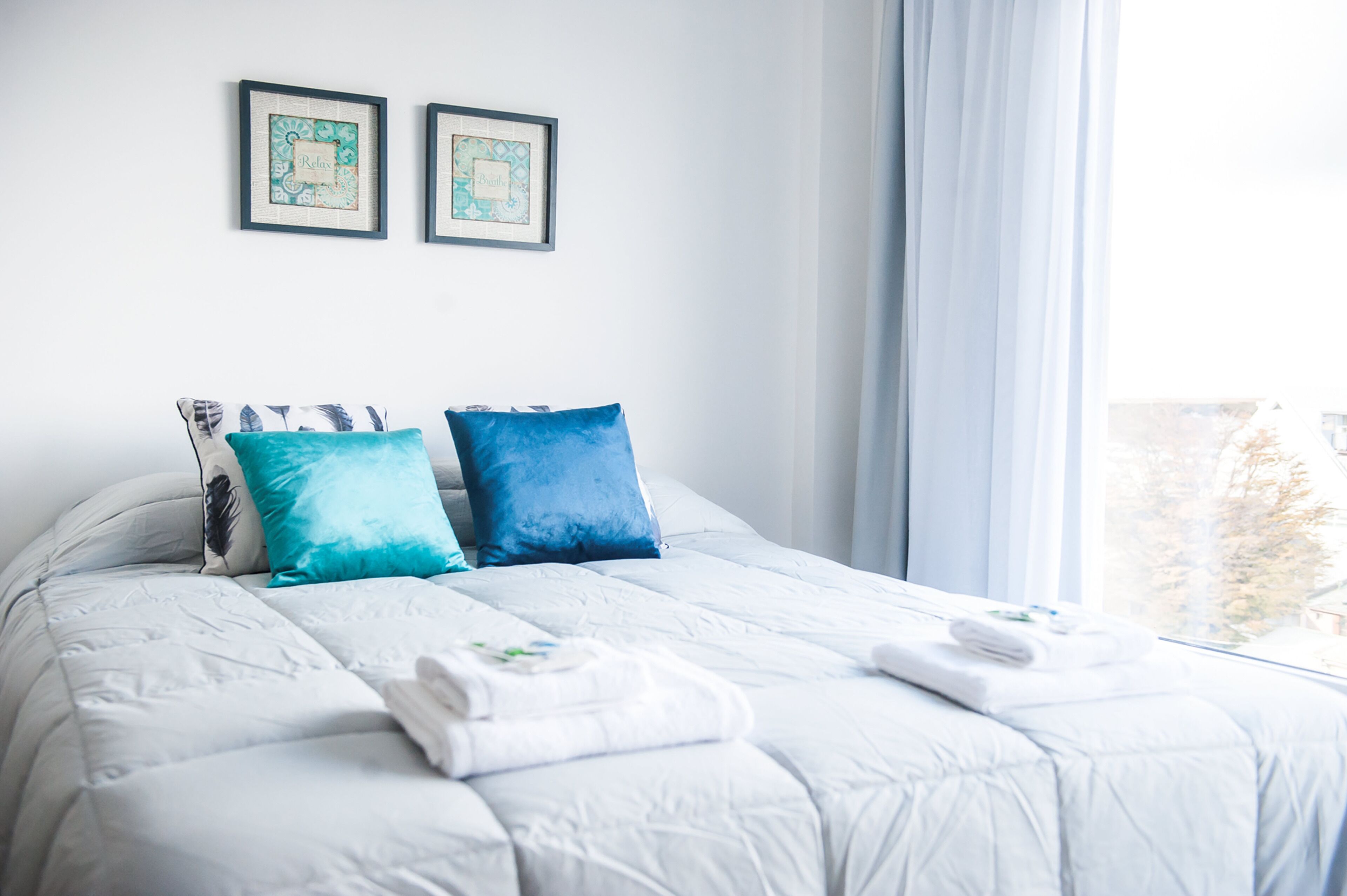 Studio (Mara) | Premium bedding, down duvets, pillow-top beds, individually decorated