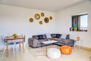 Smart TV, books - Panoramic Beachfront Belvedere (Agadir)