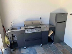 Interior - Studio near UZES with access to swimming pool (Flaux)