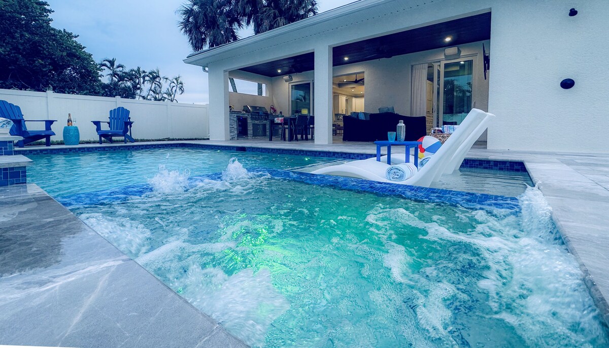 Photo 3 of Great location! 4 Bedroom Coastal Home with Pool and Outdoor Living Space