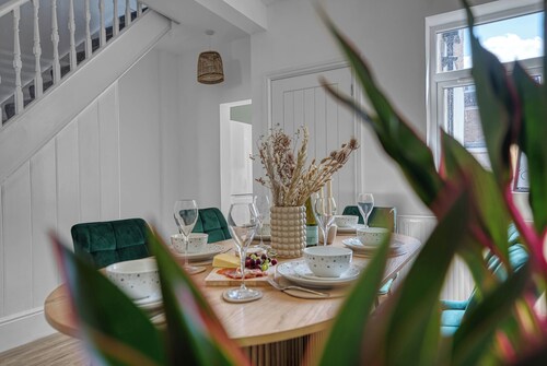 3 BR Stunning House Southsea,