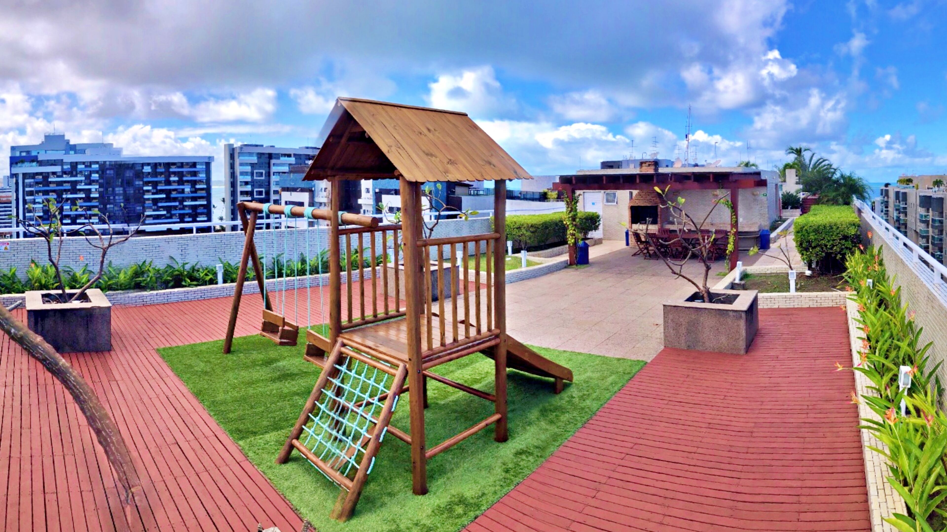 Tempat bermain anak – indoor