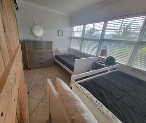 2 habitaciones, tabla de planchar con plancha y wifi gratis