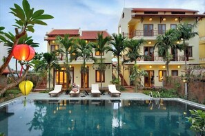 Pool - Suite in Orchid Riverside Oasis with Breakfast. (Thành phố Hội An)