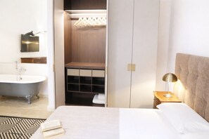 3 bedrooms, iron/ironing board, free WiFi