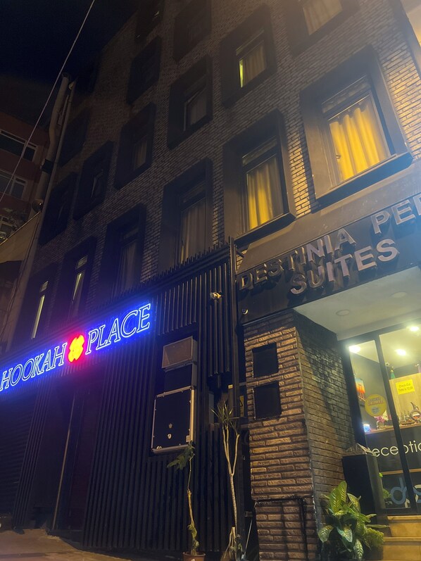 واجهة المنشأة