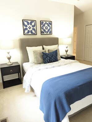 4 bedrooms, desk, iron/ironing board, free WiFi