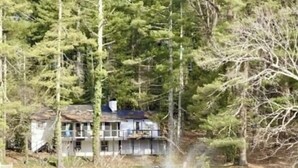 Unclassified image, 4 of 14, button - Stardust and Moonlight : Lakefront Condo (Flat Rock)