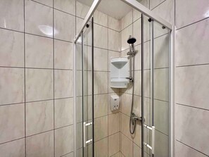 Shower - Holiday apartment mit Klimaanlage und Balkon (Jadranovo)