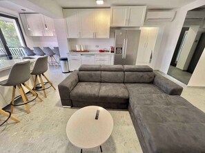 Living area - Holiday apartment modern American style (Jadranovo)