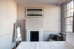 1 bedroom, iron/ironing board, Internet, bed sheets