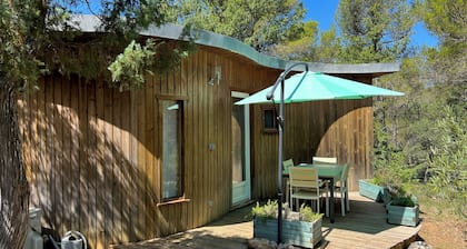 Chalet Dans Plusieurs Hectares de Nature Avec Piscine Privée