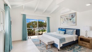 6 bedrooms, desk, iron/ironing board, WiFi - Stunning 6 bedroom waterfront villa with private wooden dock (Little harbour)