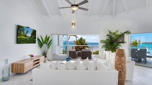 Smart TV - Stunning 6 bedroom waterfront villa with private wooden dock (Little harbour)