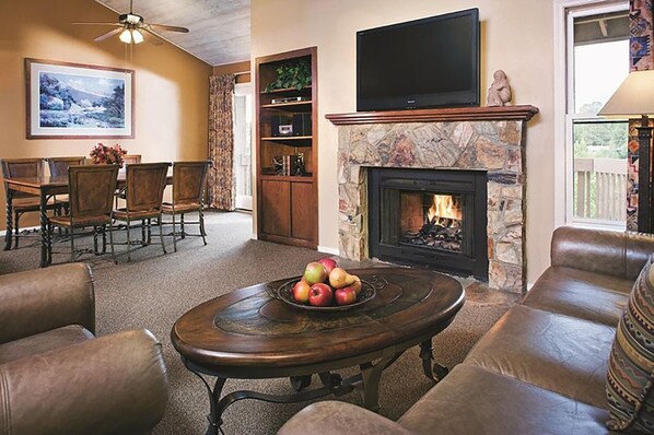 TV, peis og DVD-spiller