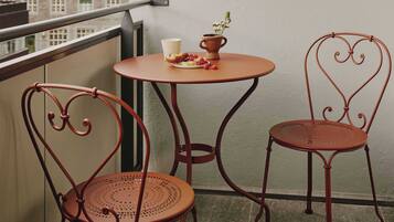 Locke Room with Balcony | Terrace/patio