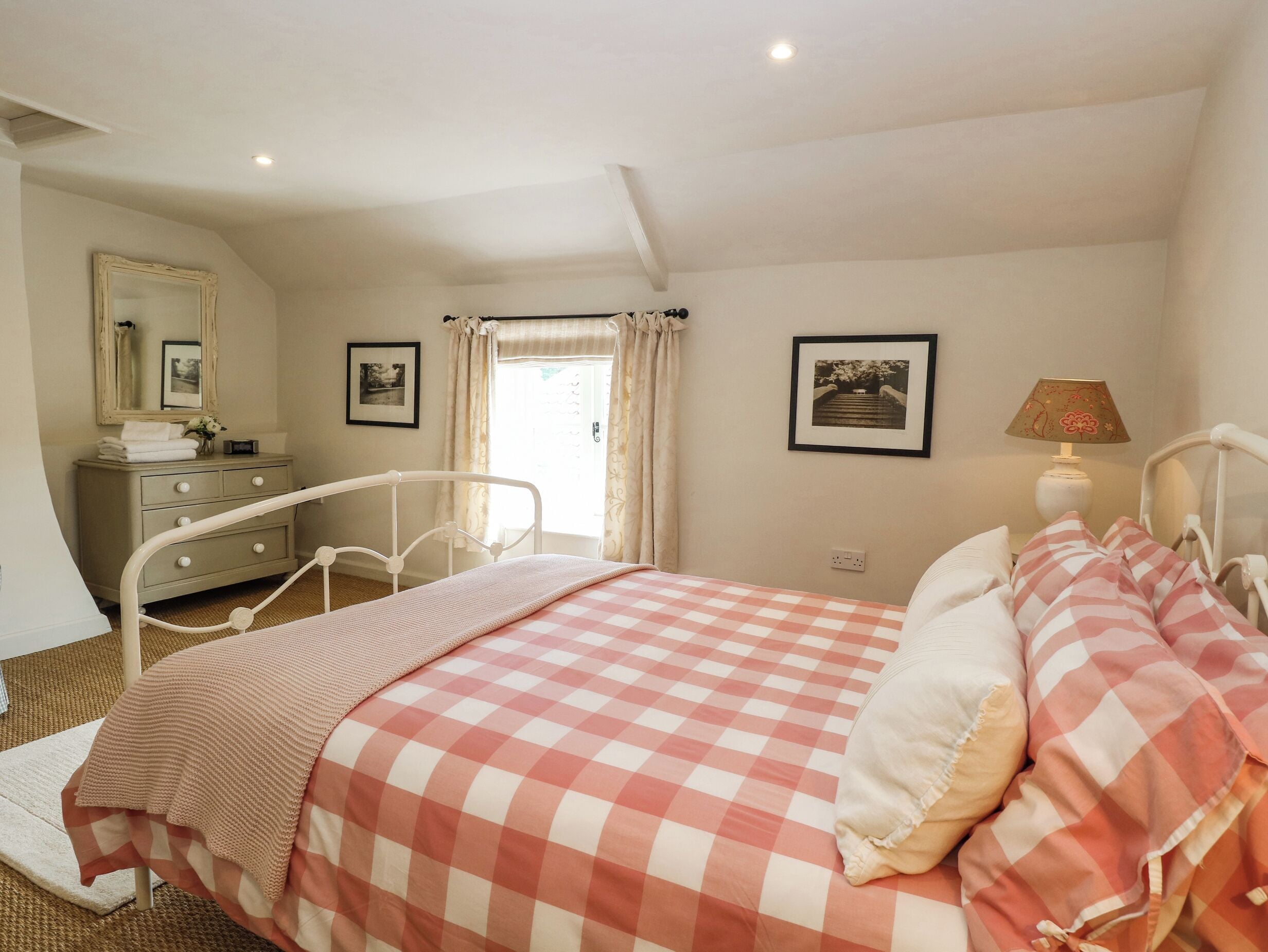 村舍 | 2 多间卧室、特色装修、特色家居、免费 WiFi