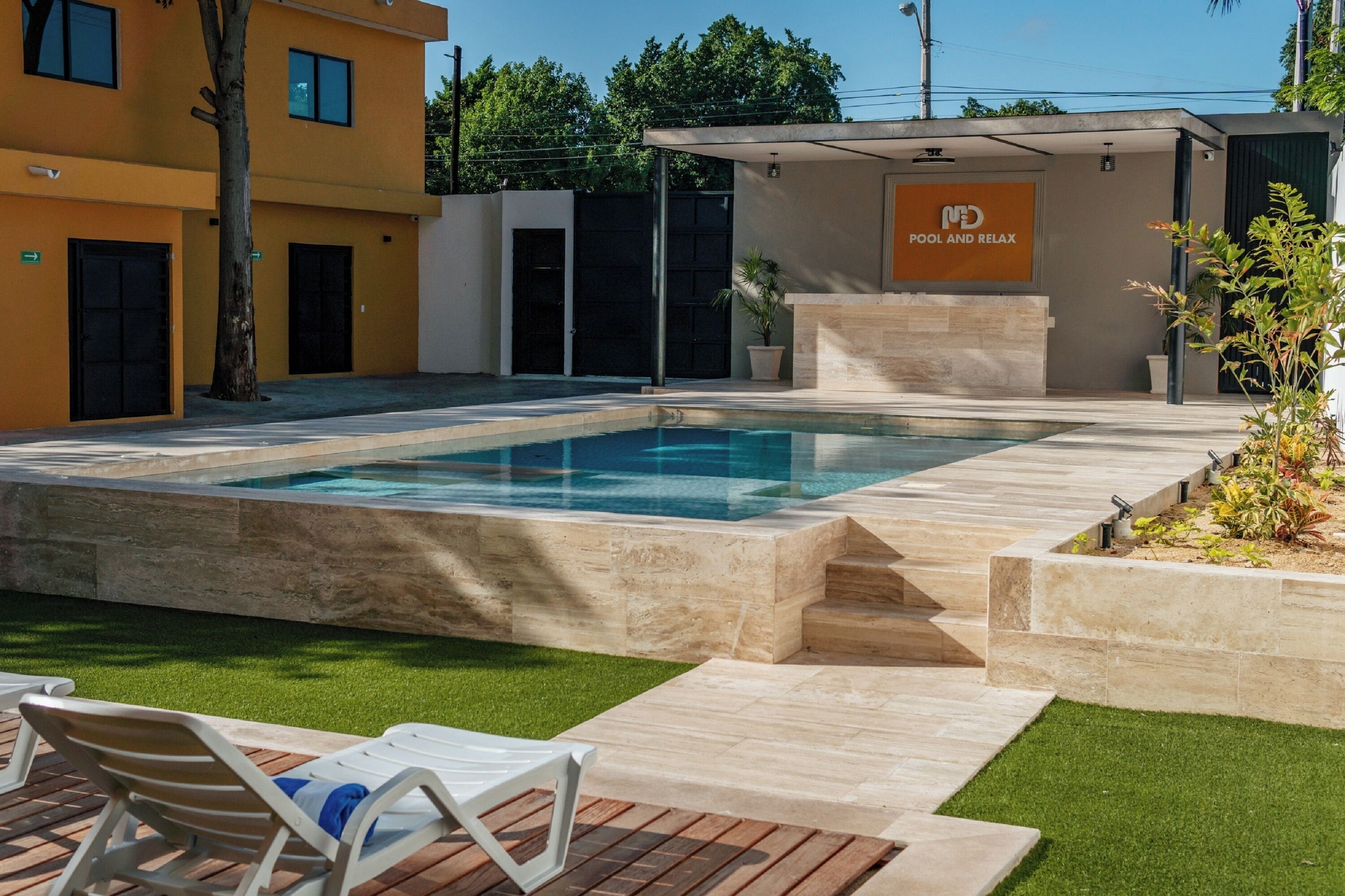 Outdoor pool, pool loungers