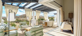 Dunes Club member use, concierge,6 seater golf cart. Owner operated. Private.