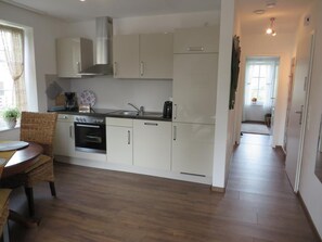 Kühlschrank, Ofen, Herdplatte, Geschirrspüler