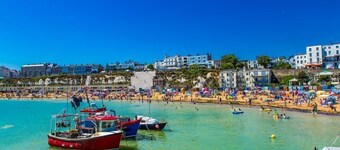 Cosy Coach House Garden Apt by the Sea Res Parking