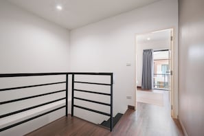 4 bedrooms, desk, blackout curtains, iron/ironing board