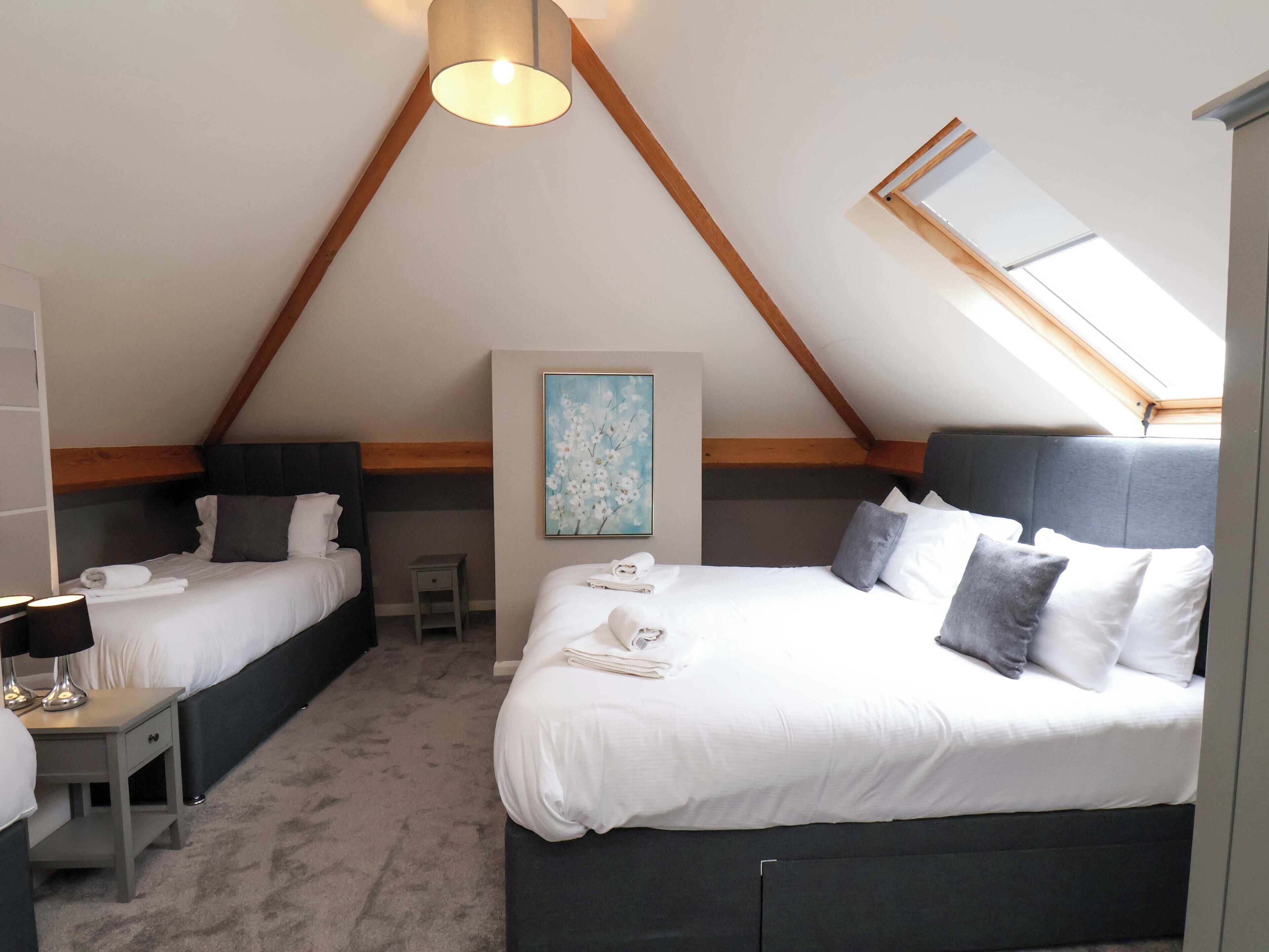Cottage | 13 bedrooms, WiFi (free), individually decorated, individually furnished