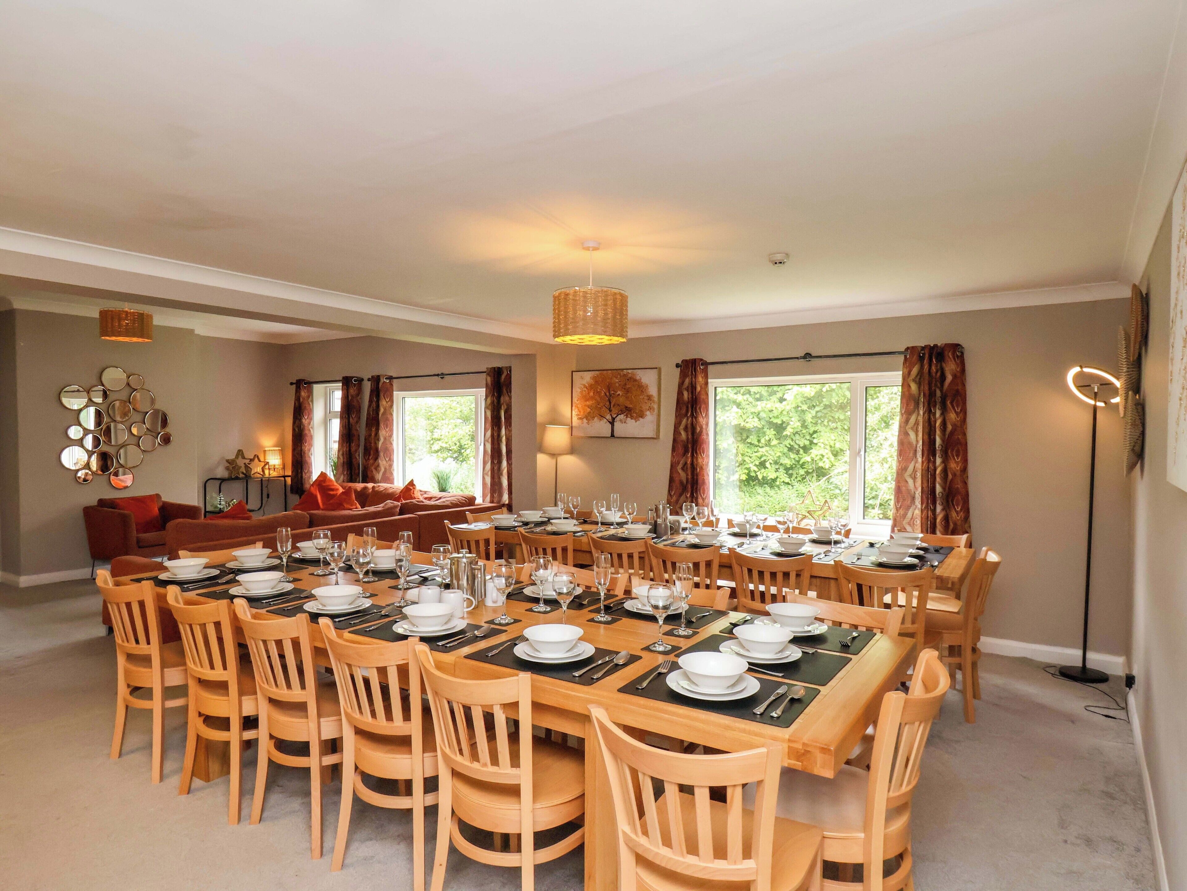 Cottage | Dining